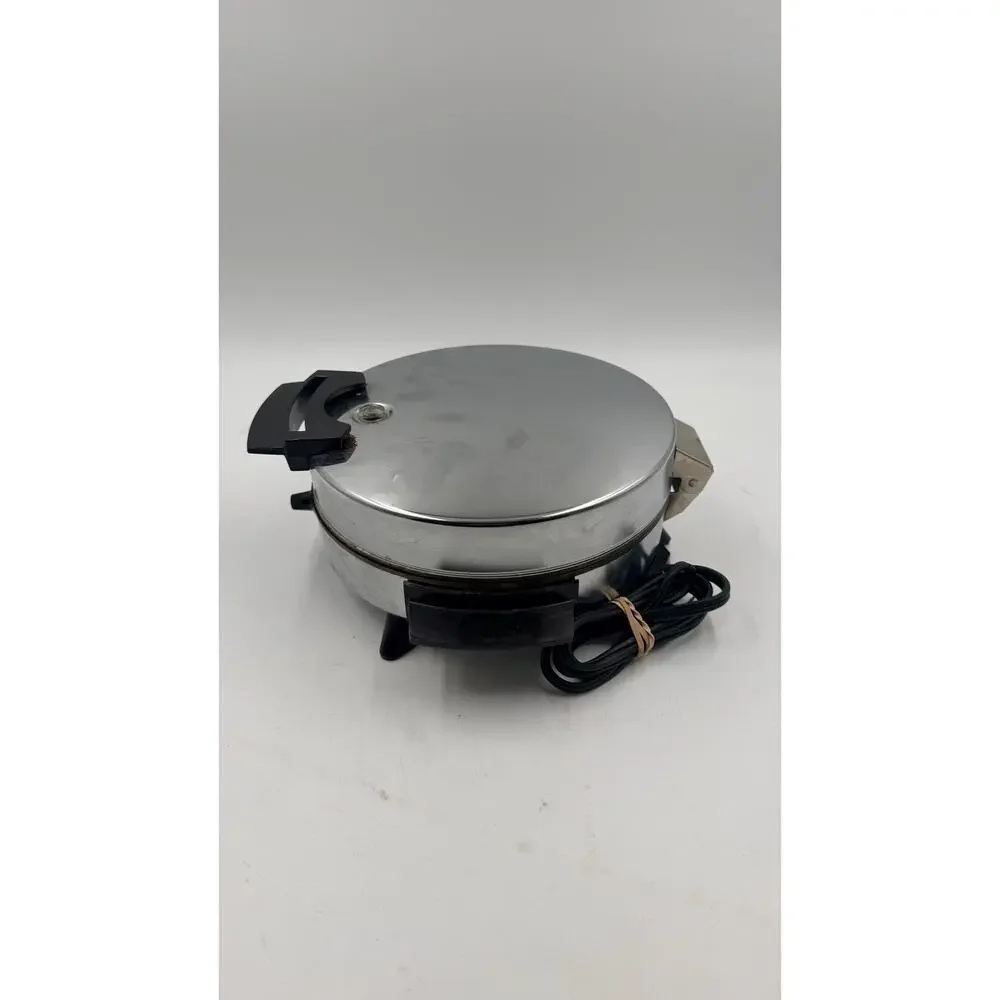 Vintage Toastmaster Waffle Maker W252A Baker Iron Non-Stick Chrome MCM Modern